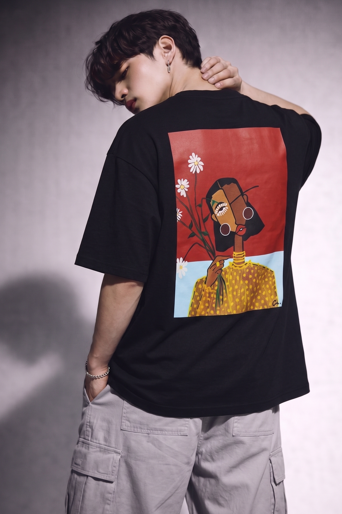 Best Graphic Tees for Men India 2026 — Cool Bee Cubist Bloom Oversized Tee