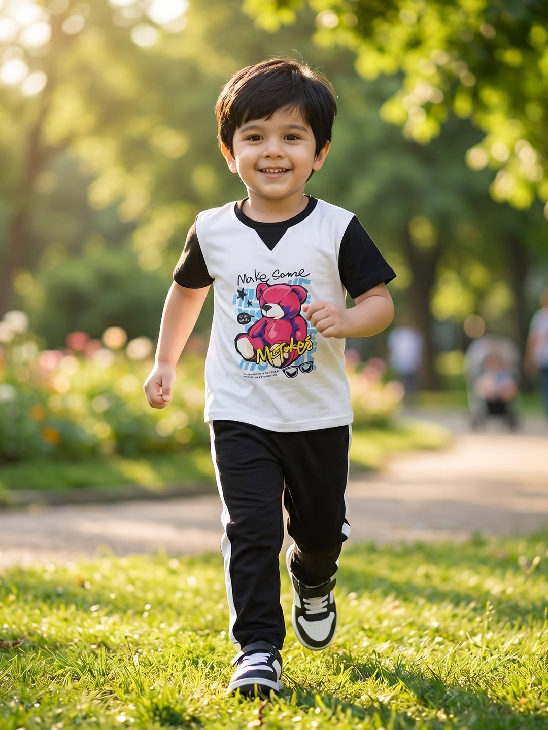Coolbee Store Kids Boys Clothing Set - Black & White (KBSSTREG3) – front view