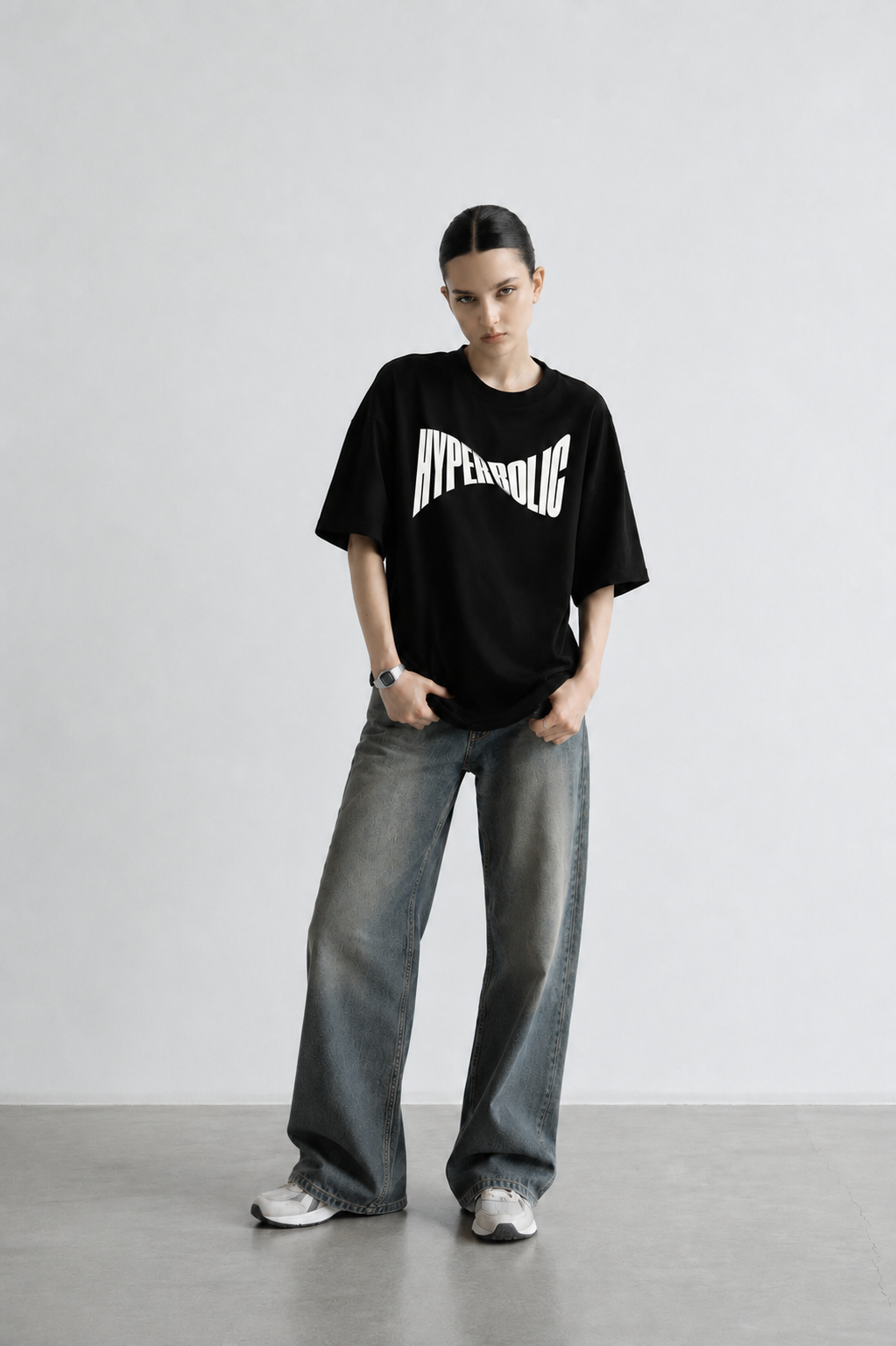 Hyperbolic Women Tee Black