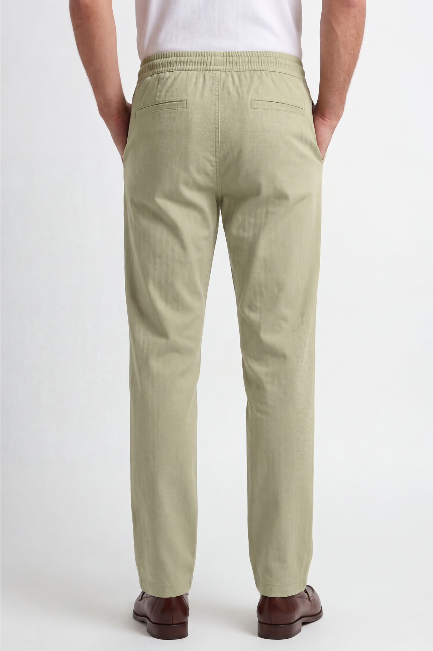 Cool Bee Linen Travel Pants Sea Green for Men - Sea Green Linen Travel Pants Lightweight India - Lifestyle View