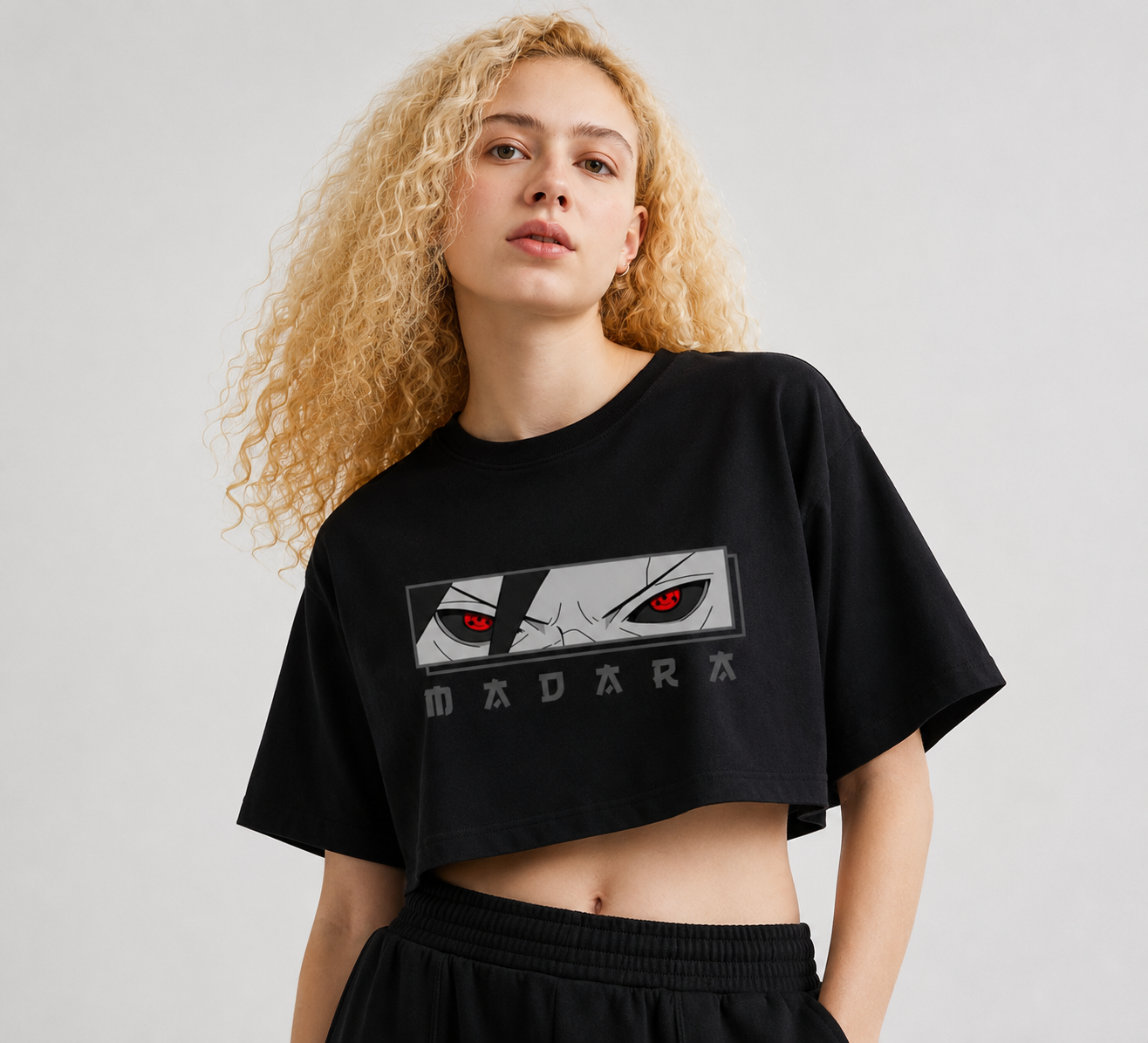 Legend Eyes Crop Tee Black