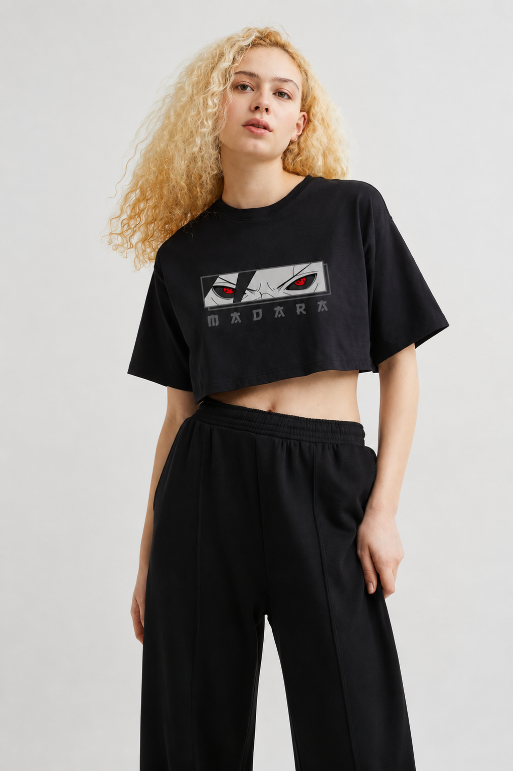 Legend Eyes Crop Tee Black