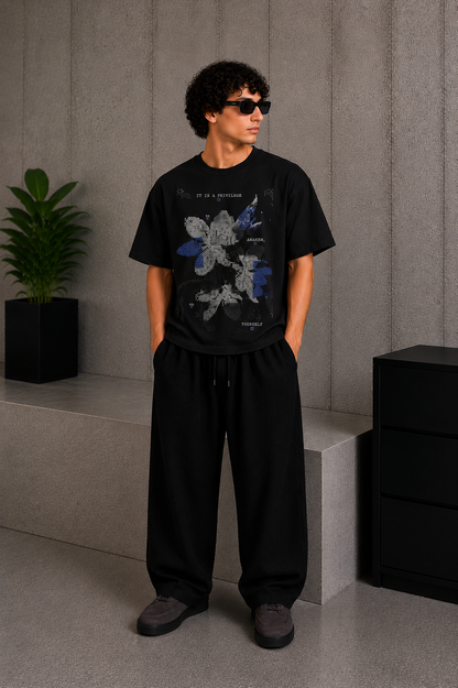 Glow Tee Black