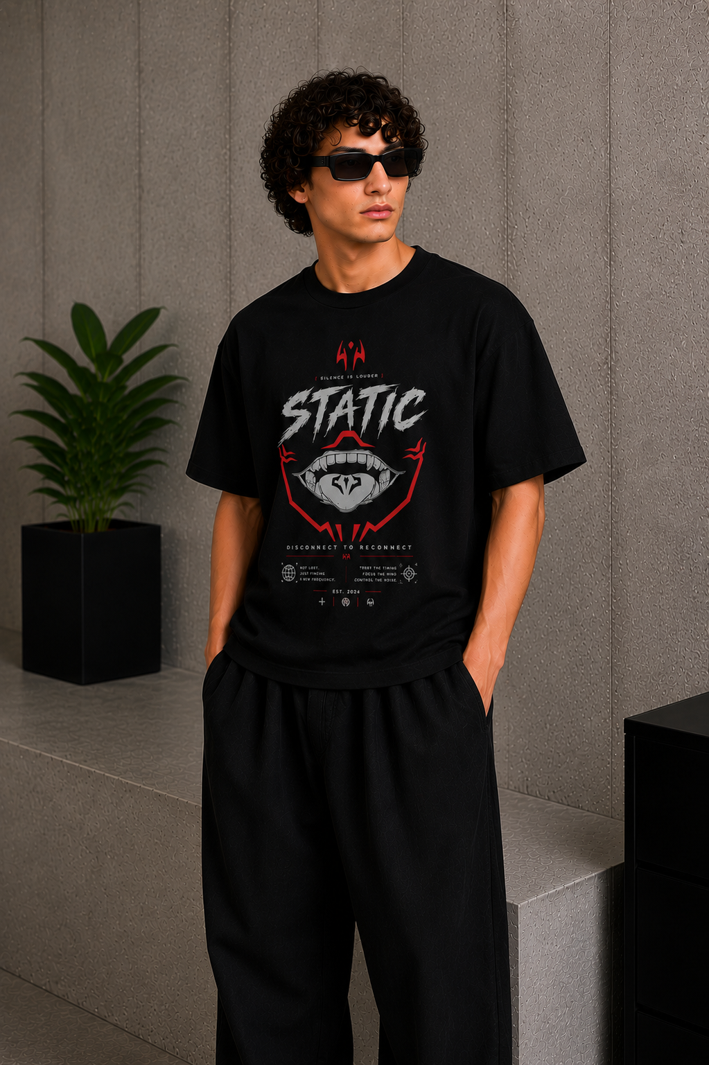 Static Tee Black
