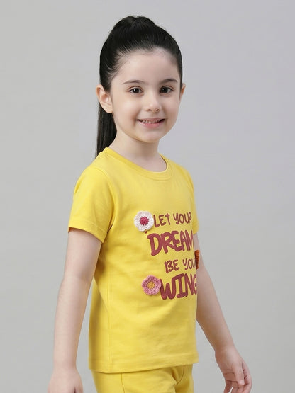 Coolbee Store Kids Girls T-Shirt - Yellow (KGSSA30) – close-up fabric detail
