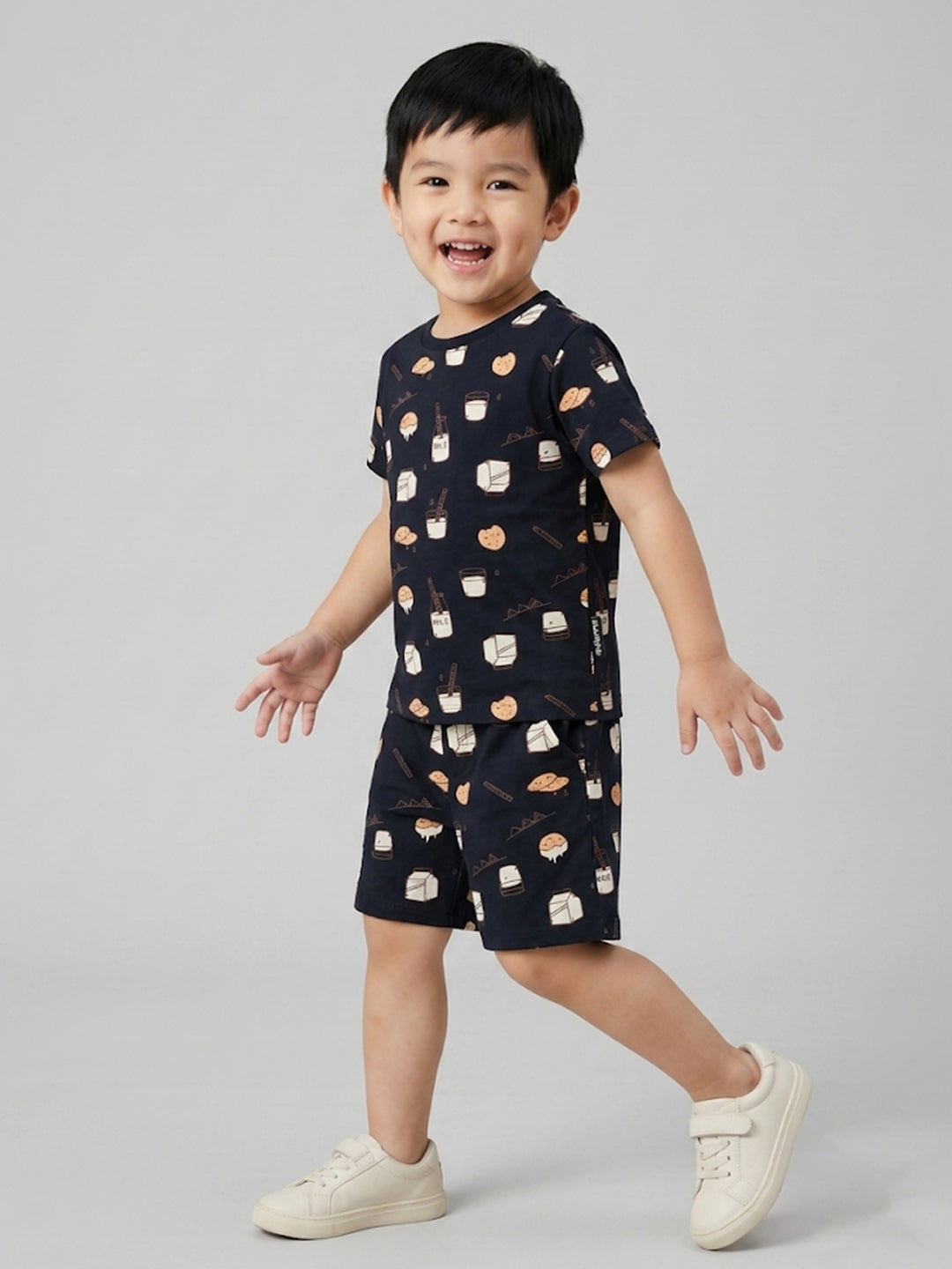 Coolbee Store Kids Boys Clothing Set - Navy (CS002) – close-up fabric detail
