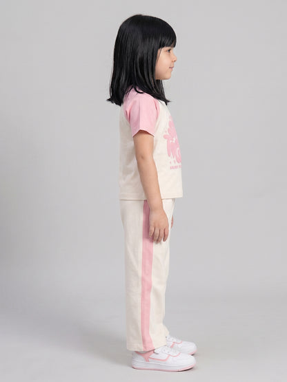 Coolbee Store Kids Girls Clothing Set - Offwhite (KGSSA89) – close-up fabric detail