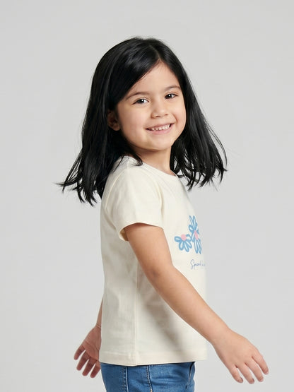 Coolbee Store Kids Girls T-Shirt - Offwhite (KGSSA31) – close-up fabric detail
