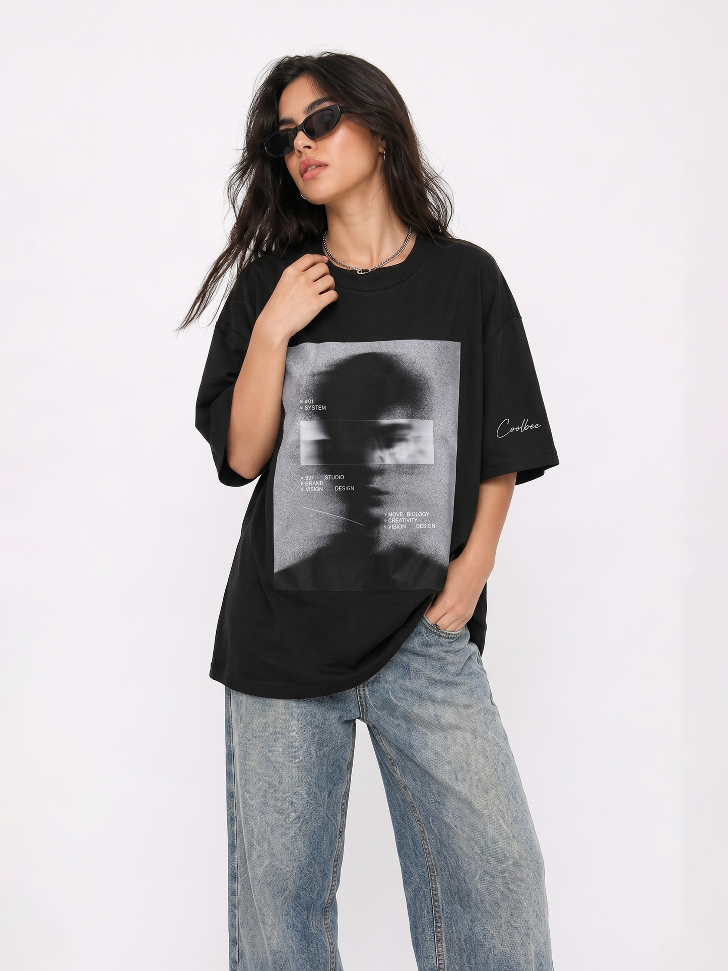Cool Bee Blurred Vision Tee Black for Women - Black Oversized Graphic Tee Streetwear India
