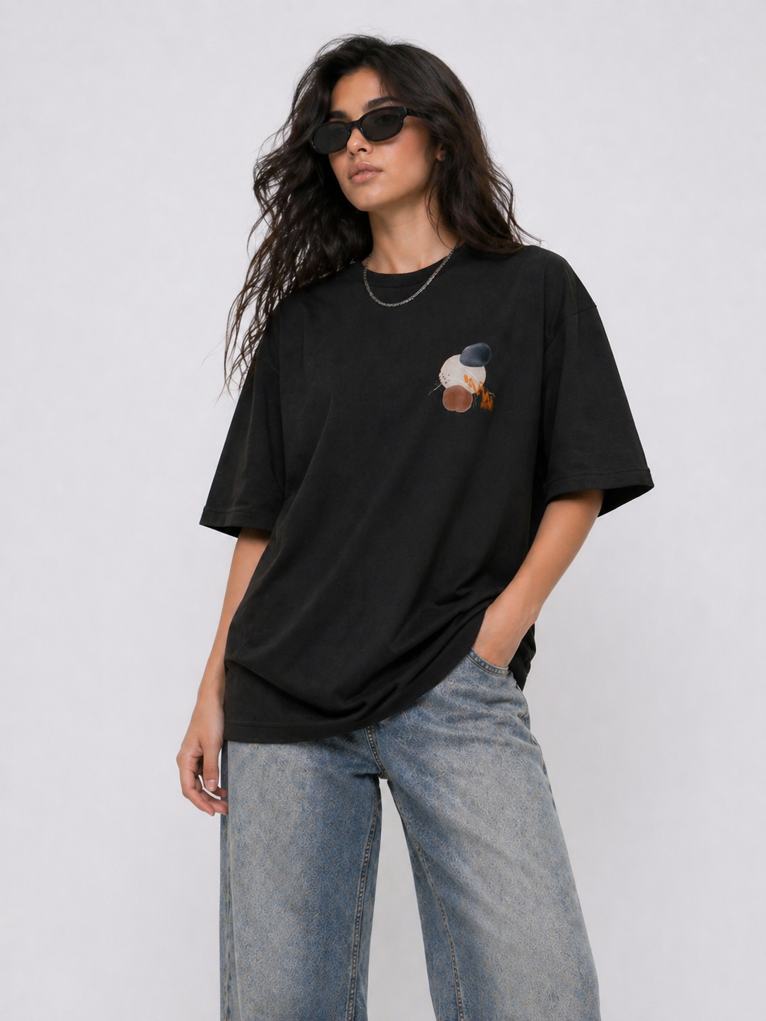 Cool Bee Abstract Echo Tee Black for Women - Black Oversized Graphic Tee Streetwear India