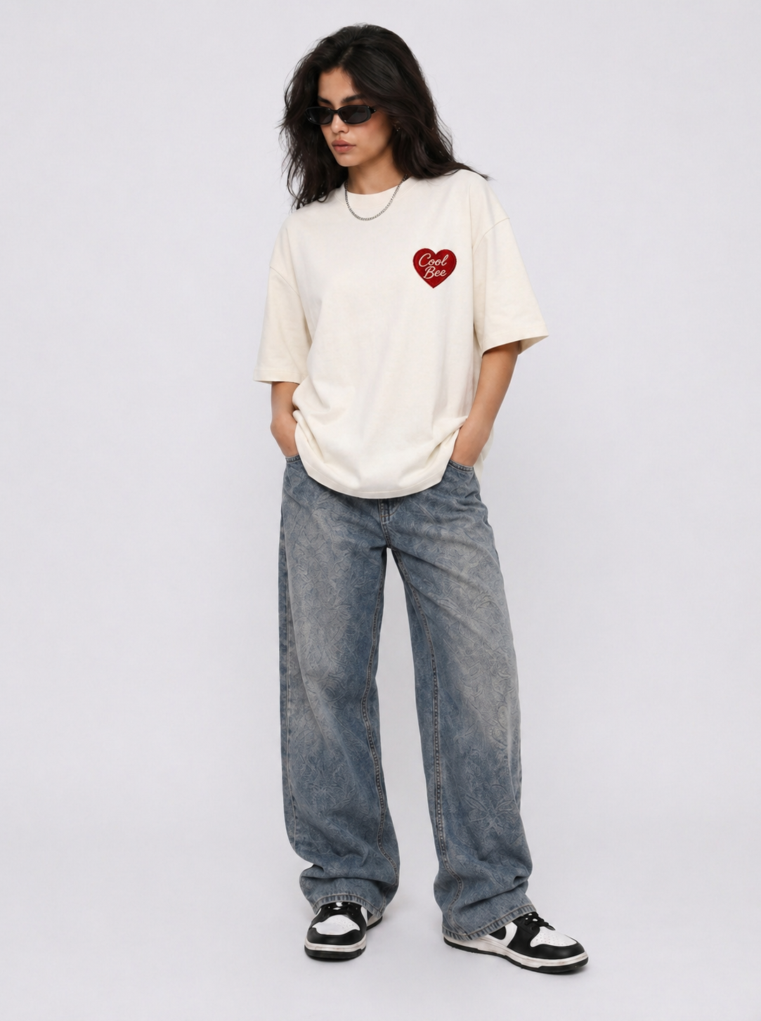 Cool Bee CoolBee Heart Tee White for Women - White Oversized Graphic Tee Streetwear India - Detail View