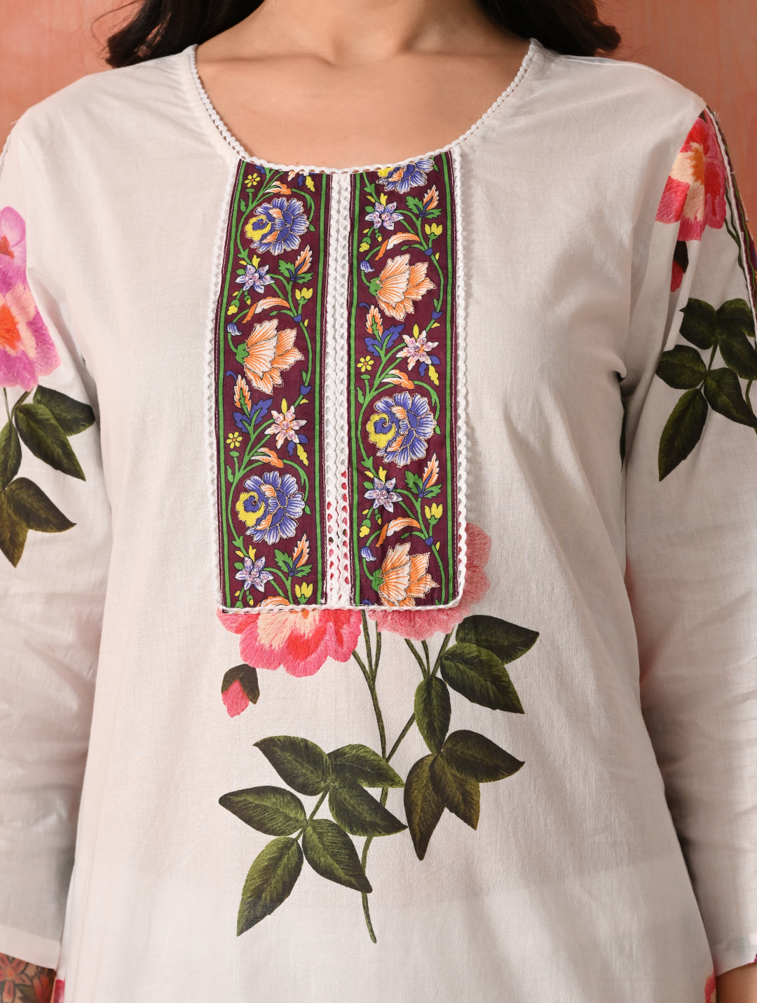 Lavender Luxe: Hand-Embroidered Chikankari Kurta Set