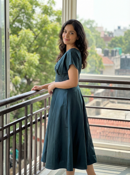 Seraphina Sculpted Midi Dress in Midnight Navy | Cool Bee