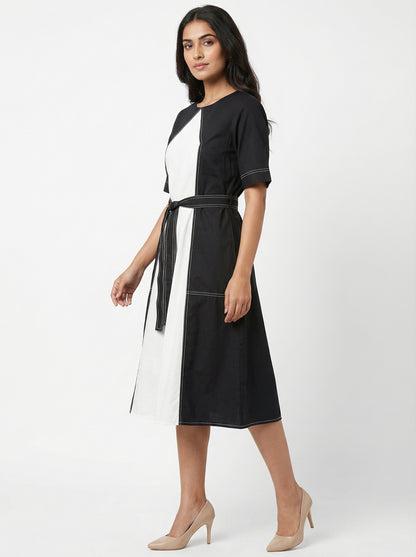 Monochrome Contrast-Panel Midi Dress Light Grey-White | Cool Bee