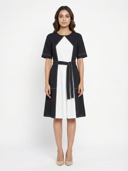 Monochrome Contrast-Panel Midi Dress Light Grey-White | Cool Bee