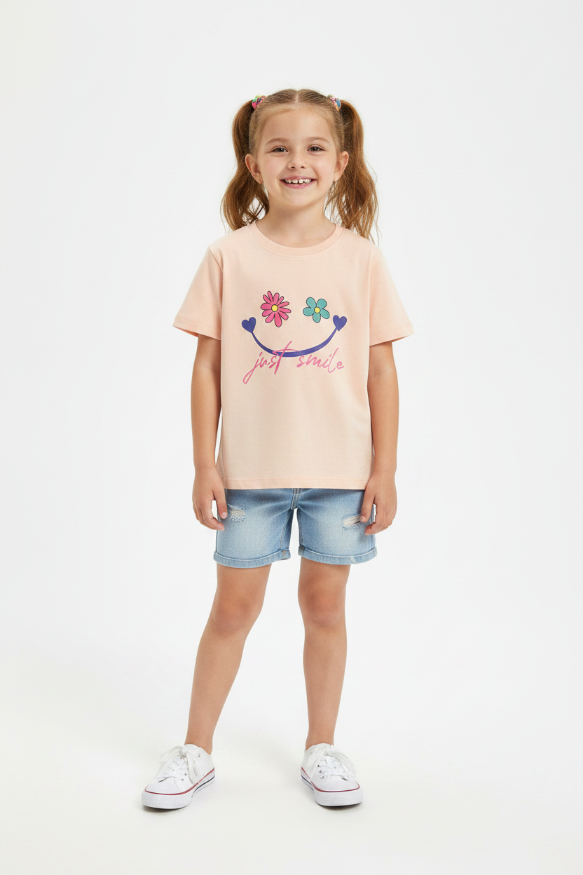 Coolbee Store – Girl on white background wearing peach just smile tee