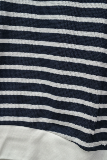 Waffle-knit fabric macro